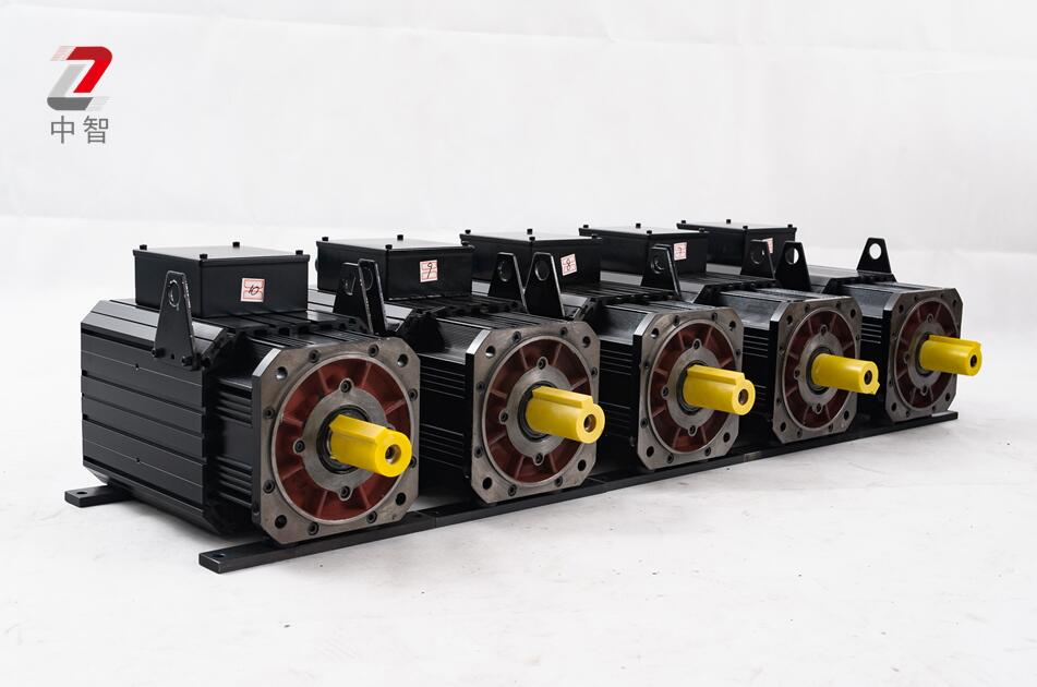 中智電氣大功率注塑機(jī)專(zhuān)用伺服電機(jī).jpg